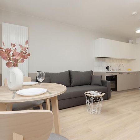 Aparthotel Mokotow Business Center By Noclegi Renters Варшава Экстерьер фото