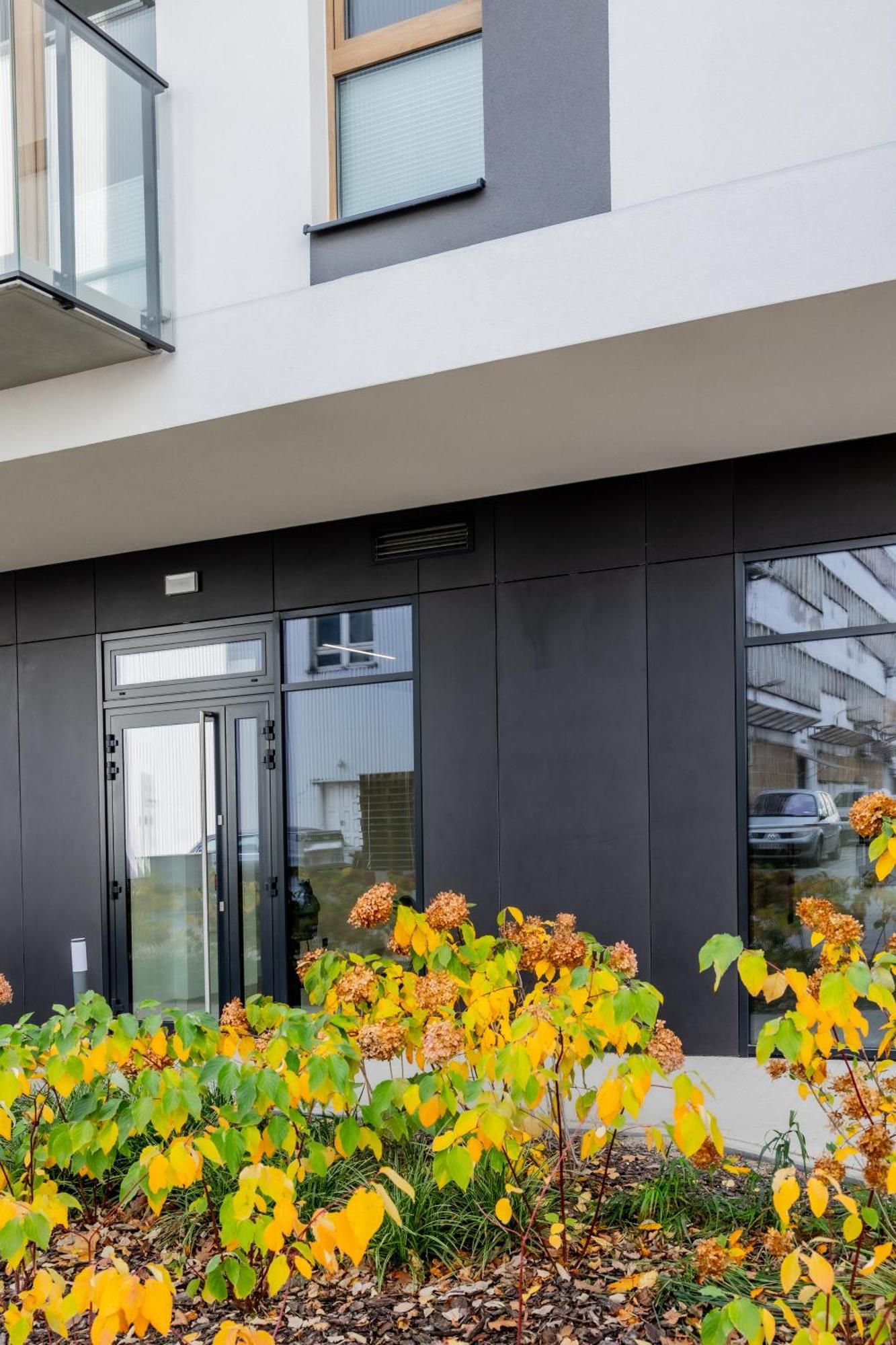 Aparthotel Mokotow Business Center By Noclegi Renters Варшава Экстерьер фото