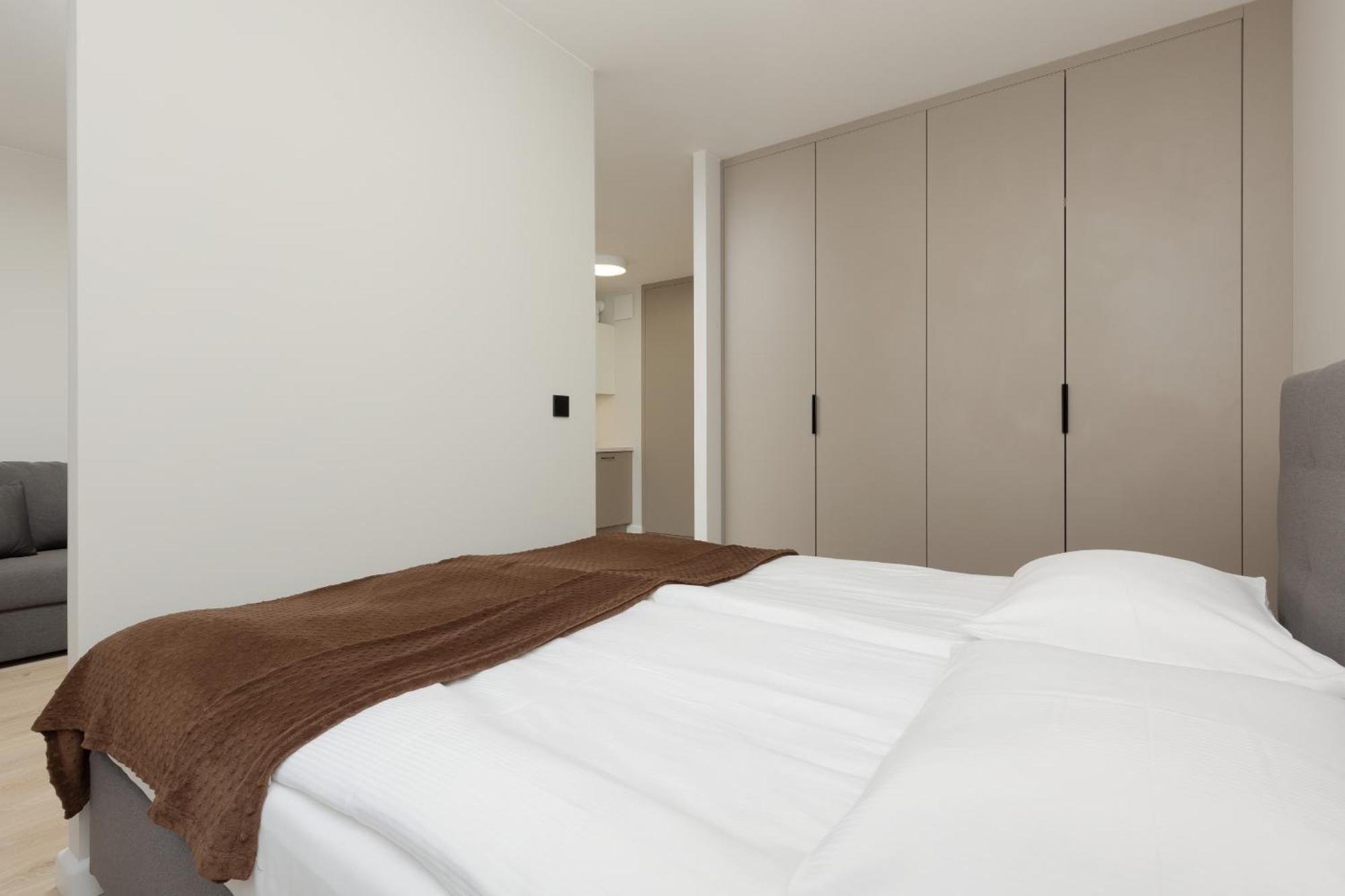 Aparthotel Mokotow Business Center By Noclegi Renters Варшава Экстерьер фото